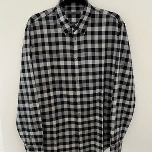 Varvatos lightweight long sleeve button down shirt